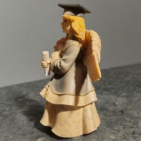 Angels Among Us Figurine “Angel of Success” by Betty Singer - Picture 4 of 6